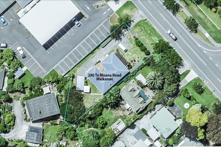 Photo of property in 290 Te Moana Road, Waikanae, 5036