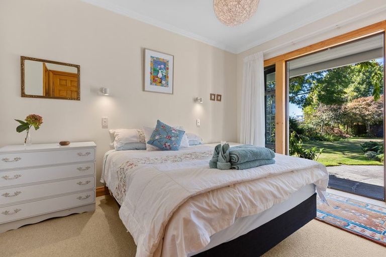 Photo of property in 12a Tamati Place, Merrilands, New Plymouth, 4312