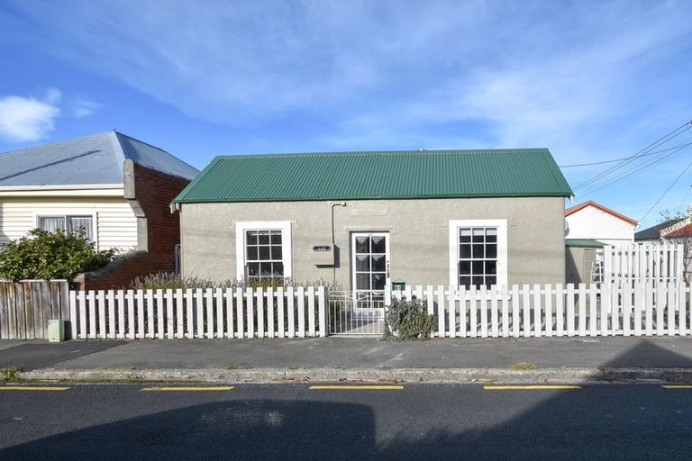 Photo of property in 61 Oxford Street, South Dunedin, Dunedin, 9012