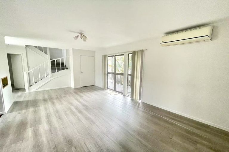 Photo of property in 47 Marendellas Drive, Bucklands Beach, Auckland, 2014