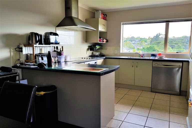 Photo of property in 223 Triangle Road, Massey, Auckland, 0614