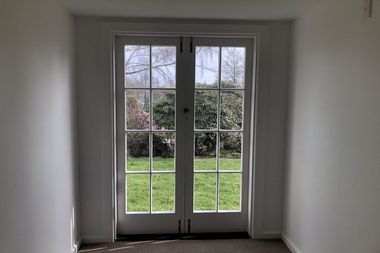 Photo of property in 90 Palatine Terrace, Saint Martins, Christchurch, 8022