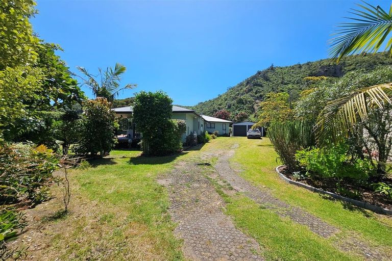 Photo of property in 111 Pinewood Court, Matarangi, Whitianga, 3592