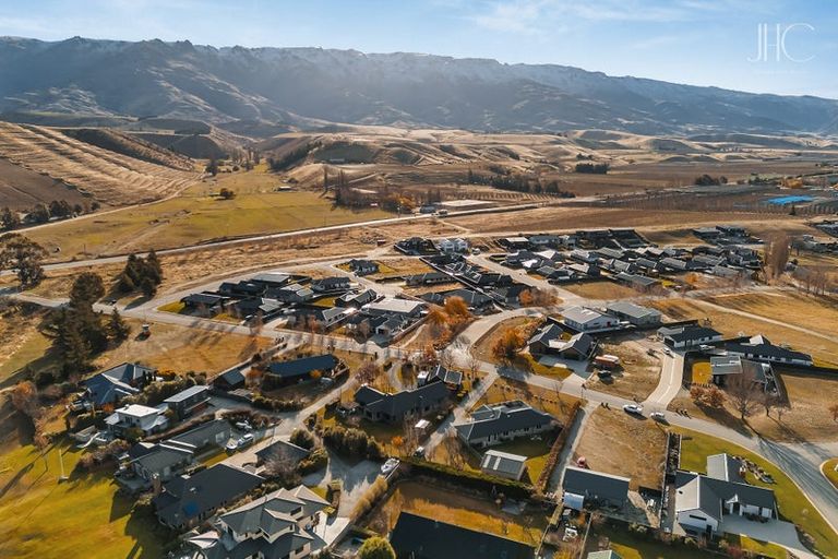 Photo of property in 18 Pisa Moorings Road, Mount Pisa, Cromwell, 9383