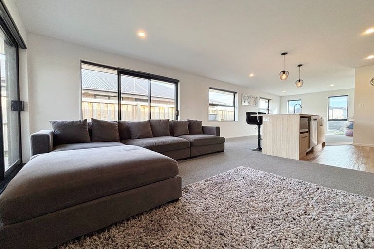 Photo of property in 92 Lady Isaac Drive, Rolleston, 7615