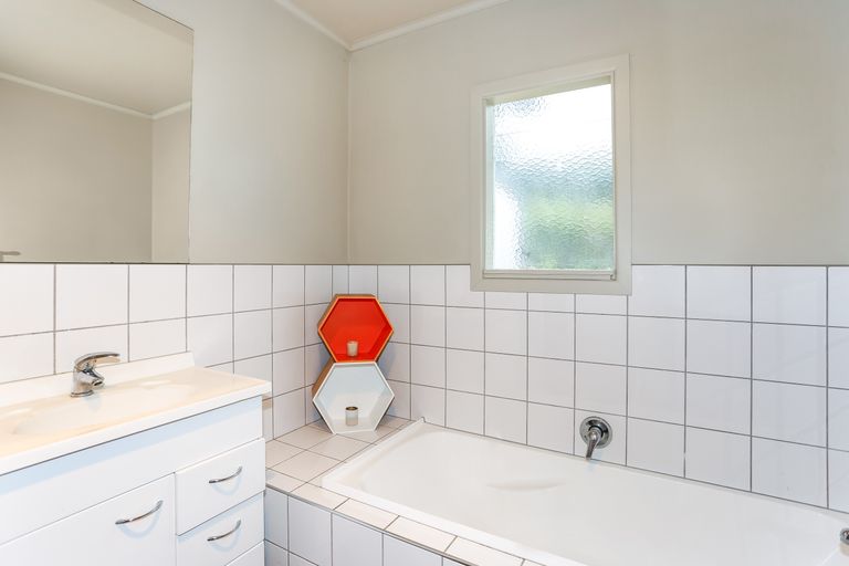 Photo of property in 4 Station Road, Pukekohe, 2120