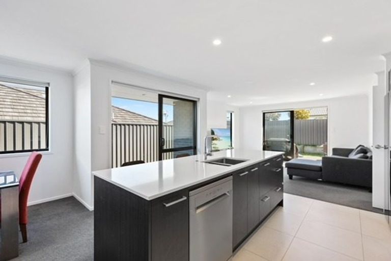 Photo of property in 18 Pioneer Crescent, Omokoroa, 3114