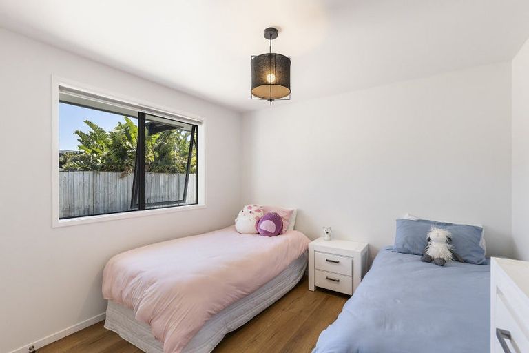 Photo of property in 22 Keene Drive, Bell Block, New Plymouth, 4312