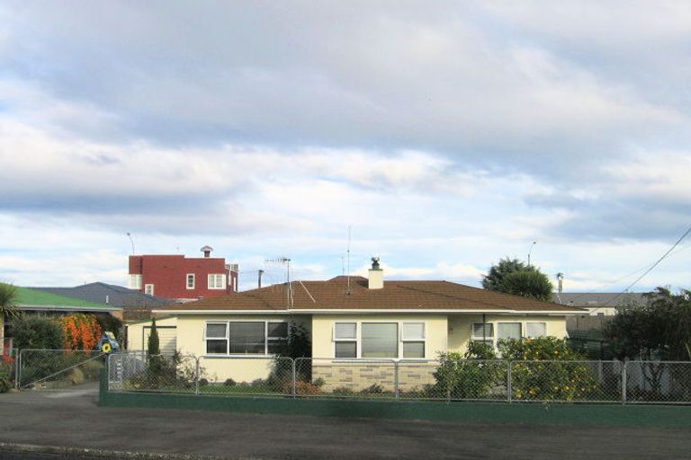 Photo of property in 142 Charles Street, Westshore, Napier, 4110