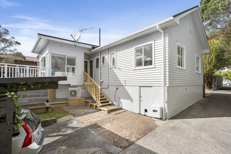 Photo of property in 2/159 Mokoia Road, Birkenhead, Auckland, 0626