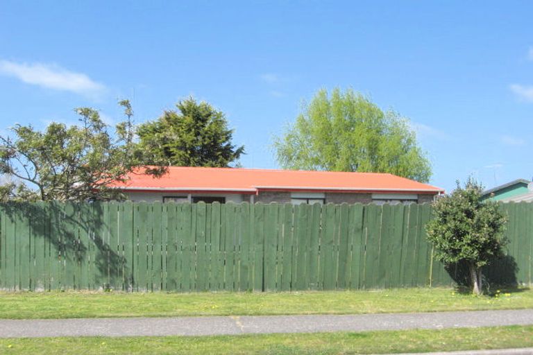 Photo of property in 19 Lyn Grove, Papamoa Beach, Papamoa, 3118