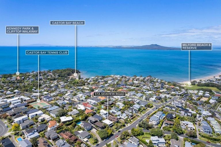 Photo of property in 1/51 Seaview Road, Castor Bay, Auckland, 0620