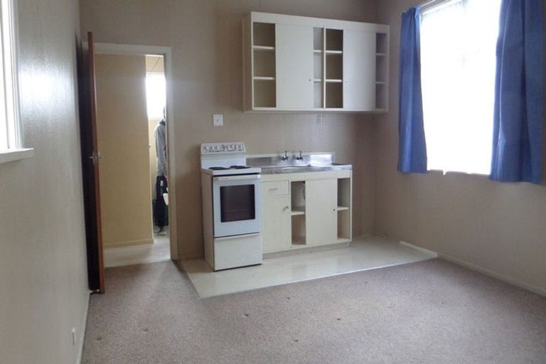 Photo of property in 6 Bethune Street, Featherston, 5710