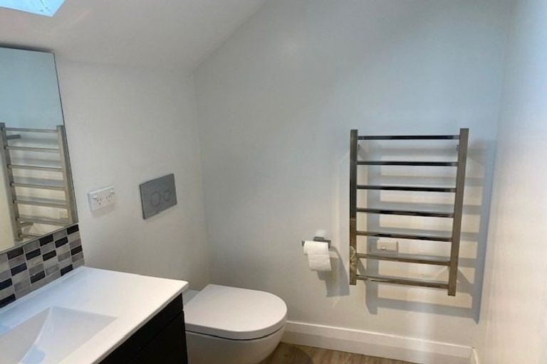 Photo of property in 94 Mays Road, St Albans, Christchurch, 8052