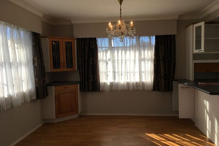 Photo of property in 323 Malfroy Road, Pomare, Rotorua, 3015