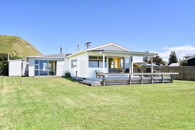 Photo of property in 176 Mahia East Coast Road, Mahia, 4198