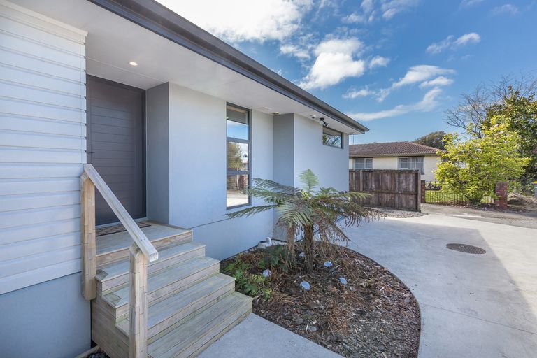 Photo of property in 68 Orrick Crescent, Avondale, Christchurch, 8061