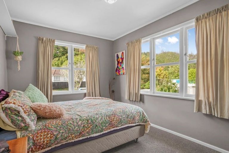 Photo of property in 21 Pollard Street, Wainuiomata, Lower Hutt, 5014