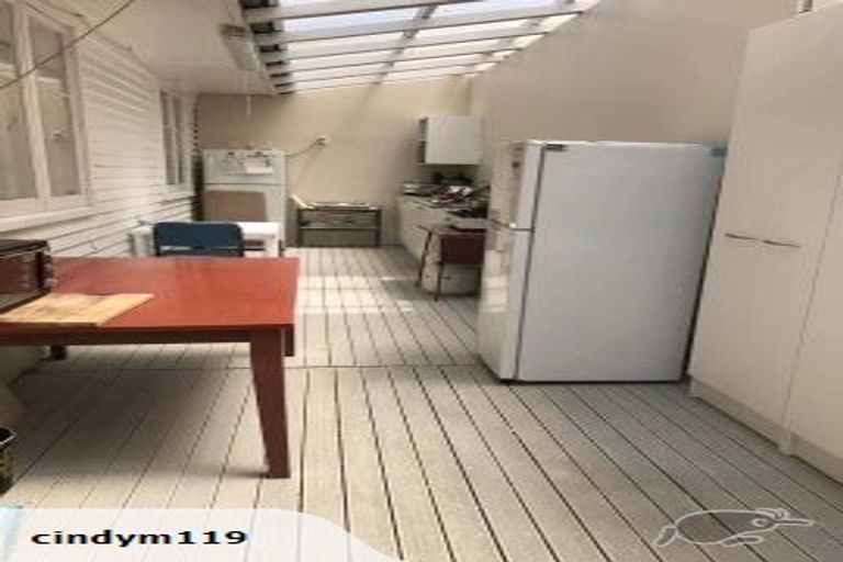 Photo of property in 12 Bruce Road, Glenfield, Auckland, 0629