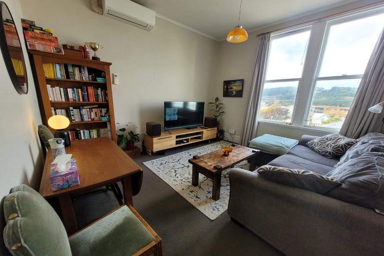 Photo of property in 108 Wallace Street, Mount Cook, Wellington, 6021