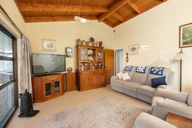 Photo of property in 2033 Whangarei Heads Road, Whangarei Heads, Whangarei, 0174