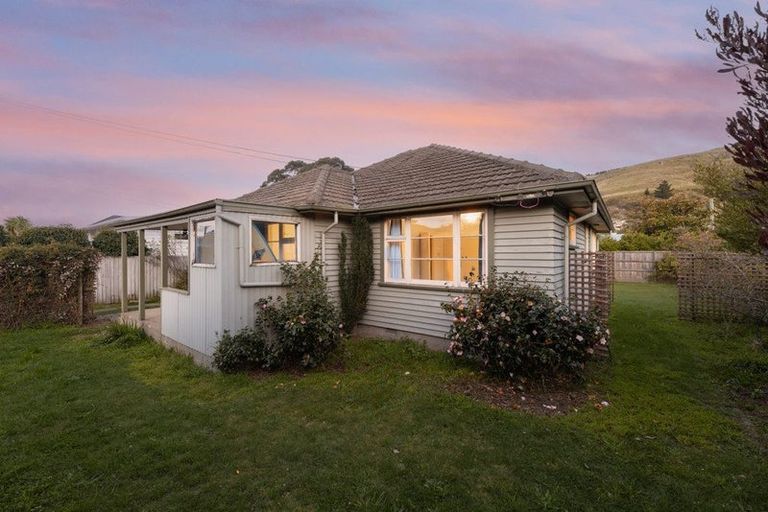 Photo of property in 11 Van Asch Street, Sumner, Christchurch, 8081