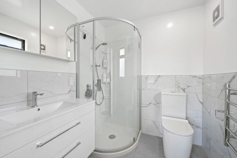 Photo of property in 99 Akaroa Drive, Maupuia, Wellington, 6022