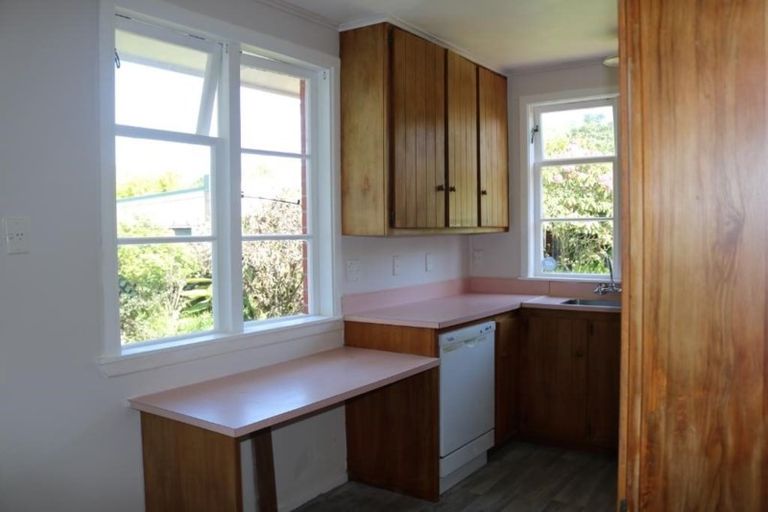 Photo of property in 125 Kings Crescent, Hutt Central, Lower Hutt, 5010