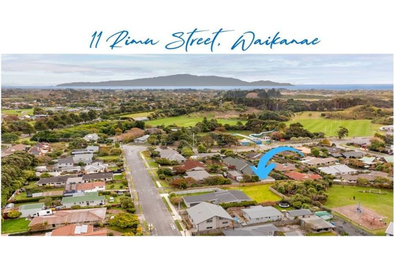 Photo of property in 11 Rimu Street, Waikanae, 5036
