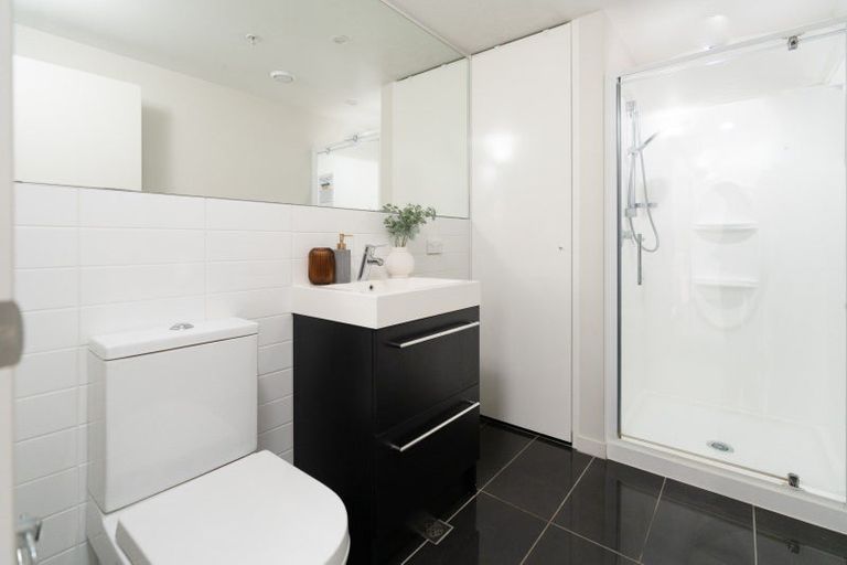Photo of property in Nouvo Apartments, 4/21i Rugby Street, Mount Cook, Wellington, 6021