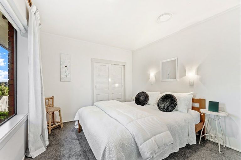 Photo of property in 5 Kotare Place, Sandspit, Warkworth, 0982