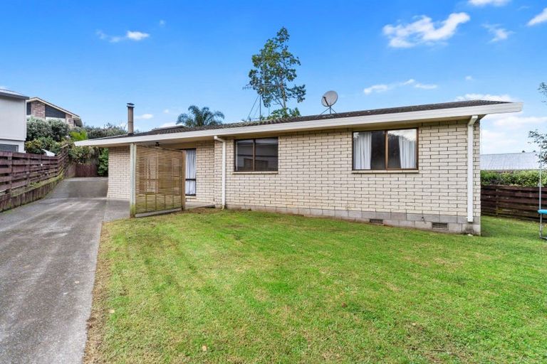 Photo of property in 12 Pokapu Place, Bethlehem, Tauranga, 3110