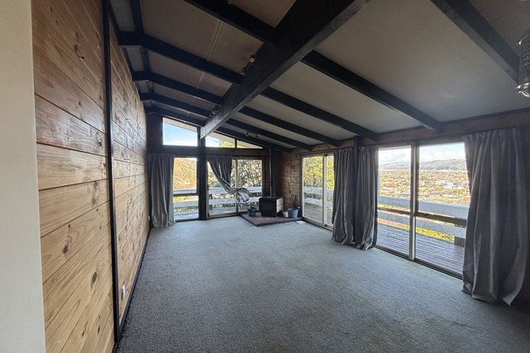 Photo of property in 4 Farrelly Grove, Fairfield, Lower Hutt, 5011