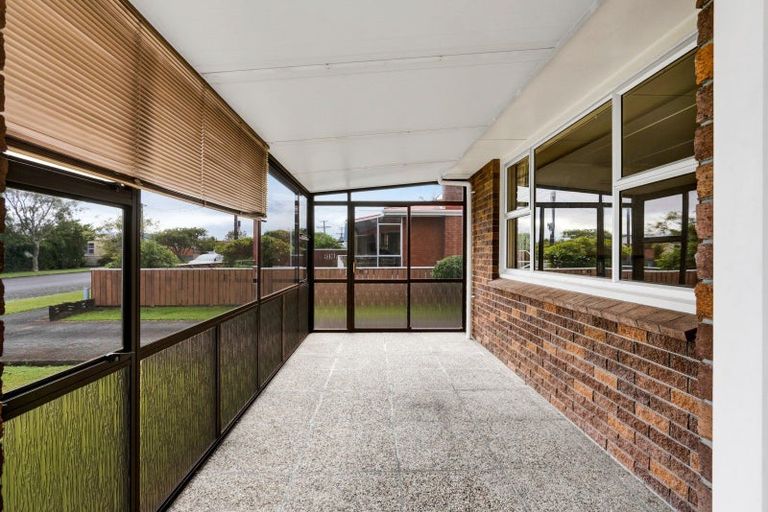 Photo of property in 38 Cowling Road, Hurdon, New Plymouth, 4310