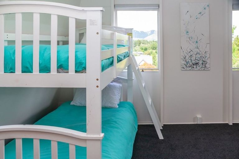 Photo of property in 8 Chalet Crescent, Hanmer Springs, 7334