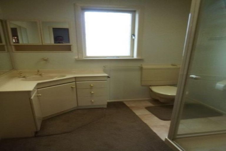 Photo of property in 130 Lake Crescent, Hamilton Lake, Hamilton, 3204