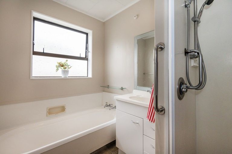 Photo of property in 1/207 Hapuku Street, Frimley, Hastings, 4120