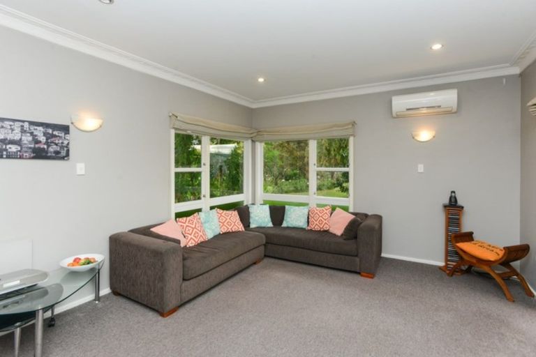 Photo of property in 957 Riverslea Road South, Longlands, Hastings, 4122