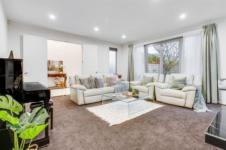 Photo of property in 1 Westpark Drive, Burnside, Christchurch, 8053