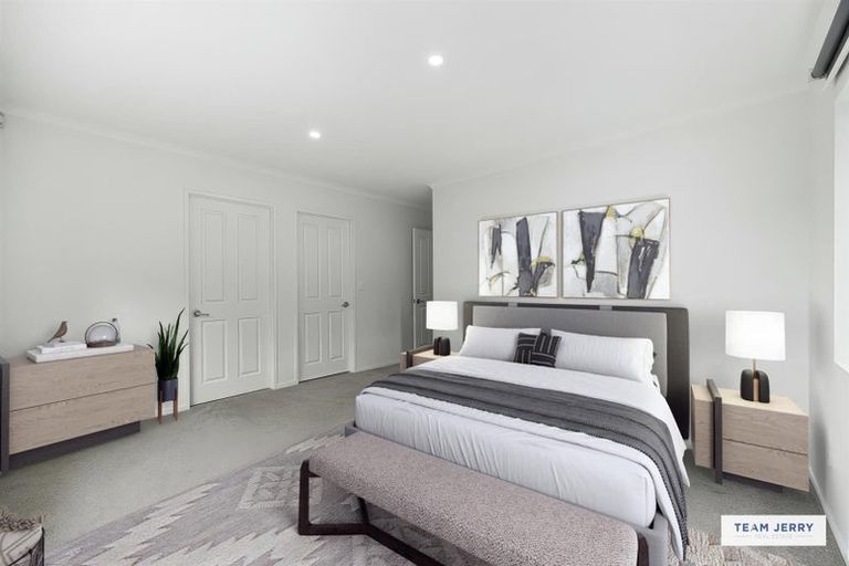 Photo of property in 28 Fairchild Avenue, Goodwood Heights, Auckland, 2105