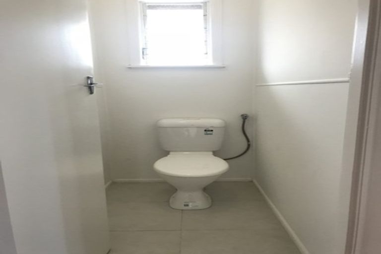 Photo of property in 2/118 Gills Road, Bucklands Beach, Auckland, 2014