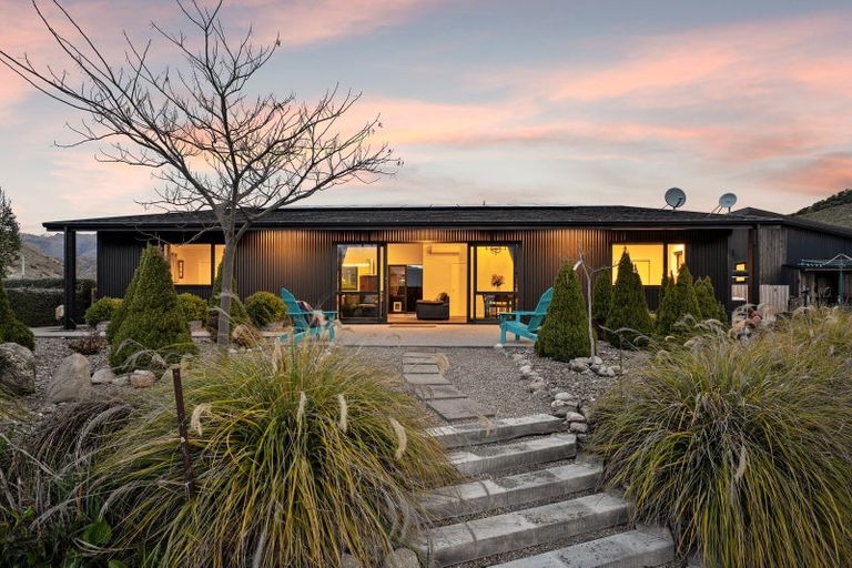 Photo of property in 115 Lowburn Valley Road, Lowburn, Cromwell, 9384