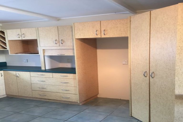 Photo of property in 8 Roskilda Crescent, Taradale, Napier, 4112