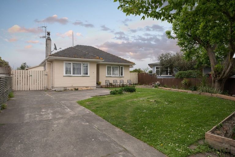 Photo of property in 27 Hillary Crescent, Maraenui, Napier, 4110