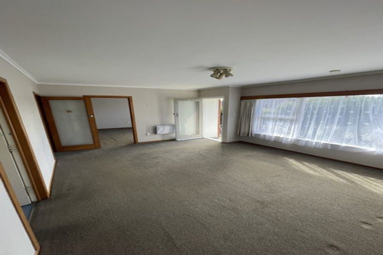 Photo of property in 3/497 Beach Road, Murrays Bay, Auckland, 0630