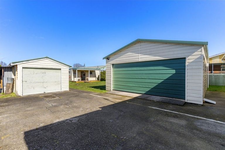 Photo of property in 4 Diamond Street, Carterton, 5713