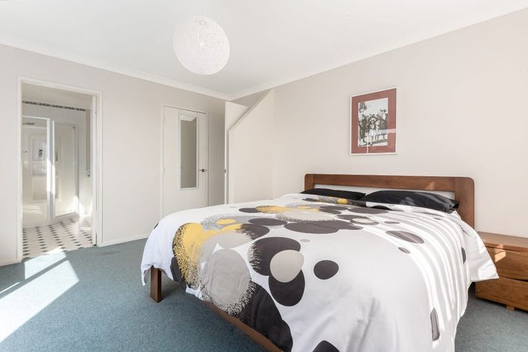 Photo of property in 295 Main Road, Tawa, Wellington, 5028