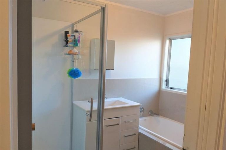 Photo of property in 11 Selago Place, Manurewa, Auckland, 2102