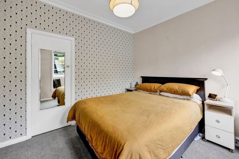 Photo of property in 42 Brooklands Road, Brooklands, New Plymouth, 4310