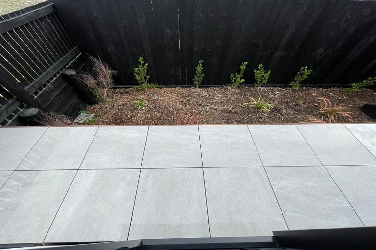 Photo of property in 25 Olearia Street, Totara Park, 2019